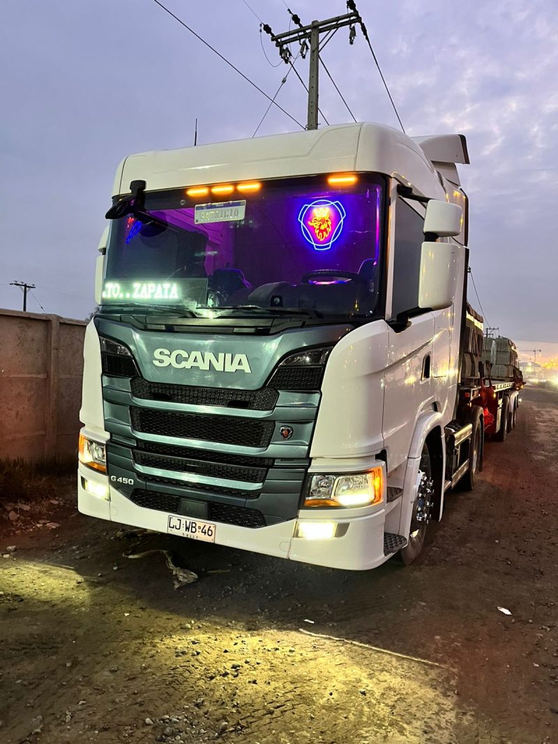 NEÓN SCANIA-AMBAR