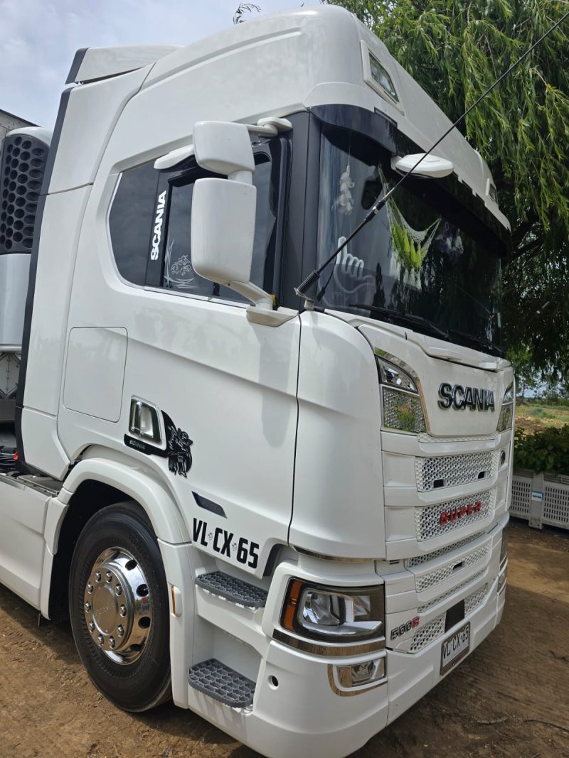 VIDRIO FALSO- SCANIA S6