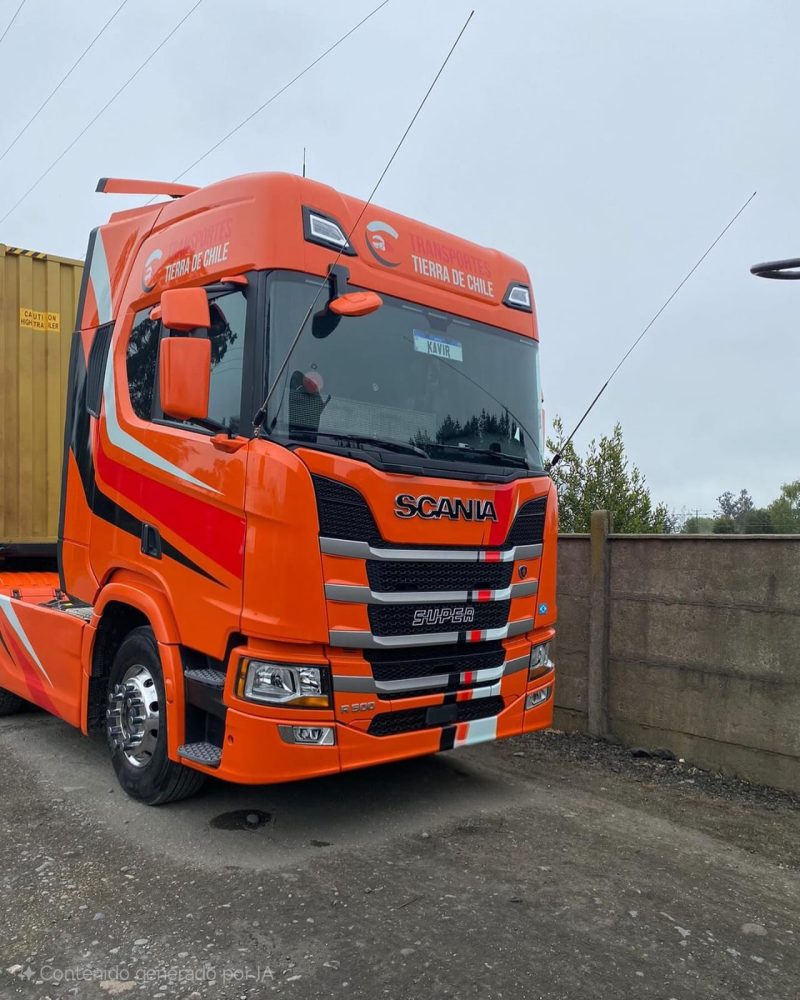 WhatsApp Image 2025-11-06 at 22.58.59 LOGO-SCANIA BORDE CROMADO