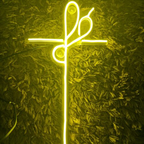 NEÓN 'CRUZ FÉ' AMARILLO