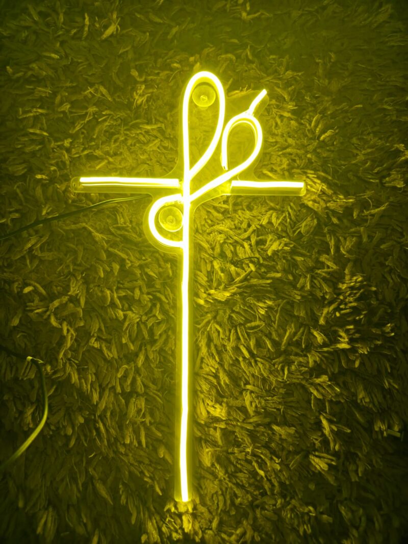 NEÓN 'CRUZ FÉ' AMARILLO
