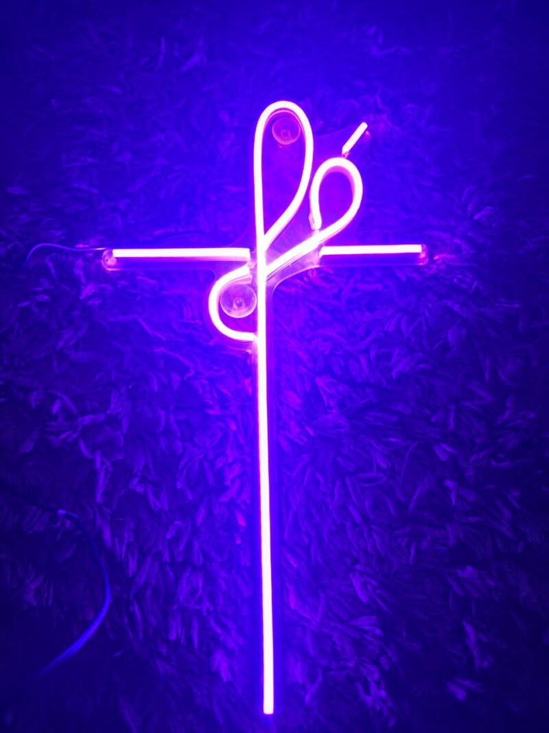 NEÓN 'CRUZ FÉ' MORADO