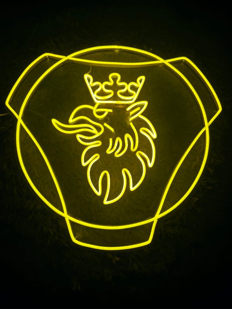 NEÓN SCANIA- AMARILLO